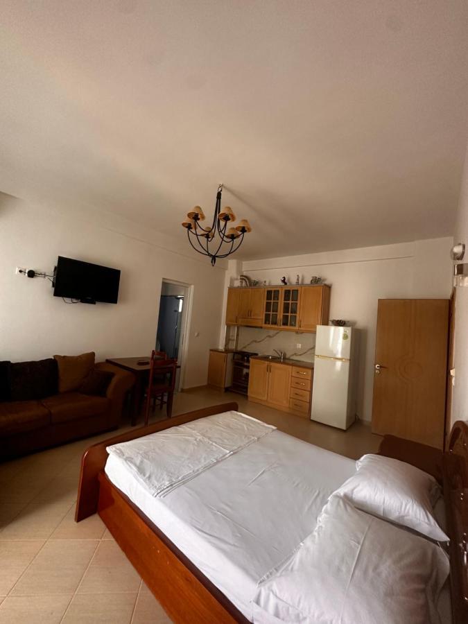 Hotel Belle Vue Ksamil Exterior photo
